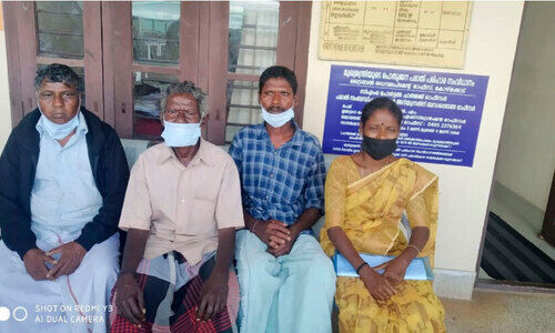 ആദിവാസി യുവതിക്ക് അടിമവേല; ശിവക്ക് എന്തു സംഭവിച്ചെന്ന് അറിയണമെന്ന് ബന്ധുക്കൾ ആദിവാസി യുവതിക്ക് അടിമവേല; ശിവക്ക് എന്തു സംഭവിച്ചെന്ന് അറിയണമെന്ന് ബന്ധുക്കൾ