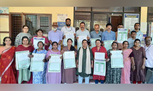 പി​ലി​ക്കോ​ട് ഇ​നി ഹ​രി​തം...