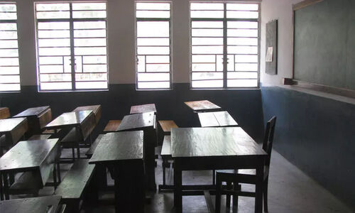 ബാ​ലാ​വ​കാ​ശ ക​മീ​ഷ​ൻ ഉ​ത്ത​ര​വി​ന്​ പു​ല്ലു​വി​ല;എ​യ്ഡ​ഡ് ഹൈ​സ്കൂ​ളു​ക​ളി​ൽ സ്കൂ​ൾ കൗ​ൺ​സ​ല​ർ​മാ​രെ നി​യ​മി​ക്കാ​ൻ ന​ട​പ​ടി​യാ​യി​ല്ല