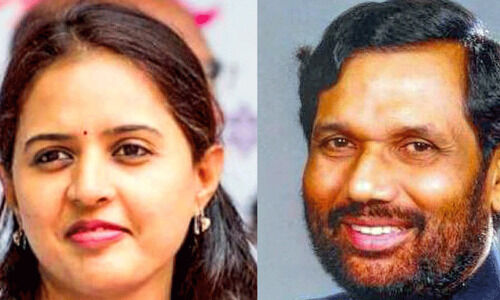 ത​​ക​​ർ​​ക്കാ​​നാ​​വു​​മോ പ്രീ​​തം മു​​ണ്ടെ​​യു​​ടെ ഭൂ​​രി​​പ​​ക്ഷ റെ​​ക്കോ​​ഡ്?