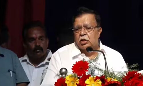 വോട്ട് മോഷണം: പാർട്ടി വിരുദ്ധ പ്രസ്താവന നടത്തിയ മന്ത്രിയെ പുറത്താക്കി കോൺഗ്രസ്