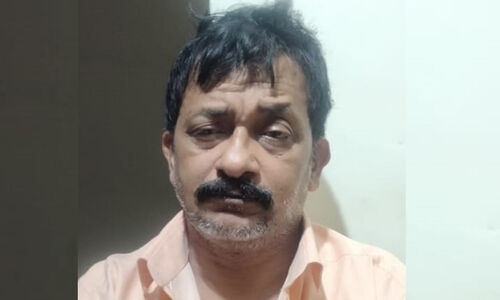 ഇരാറ്റുപേട്ടയിൽ പള്ളിയിൽ മോഷണം; ഇമാമിന്റെ പോക്കറ്റിലെ 2000 രൂപയും എ.ടി.എം കാർഡും കവർന്നു, പ്രതി പിടിയിൽ