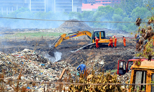 ‘എന്നിട്ടും ഈ നഗരത്തിനു ഇതെന്തു പറ്റി? എന്താ ആരുമൊന്നും പറയാത്തത്’ ‘എന്നിട്ടും ഈ നഗരത്തിനു ഇതെന്തു പറ്റി? എന്താ ആരുമൊന്നും പറയാത്തത്’