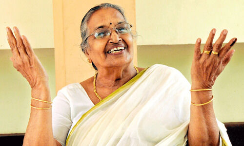 നാ​യ​നാ​ർ എം.​പി​യാ​യി,  ശാ​ര​ദ ടീ​ച്ച​ർ താ​ജ്മ​ഹ​ൽ ക​ണ്ടു