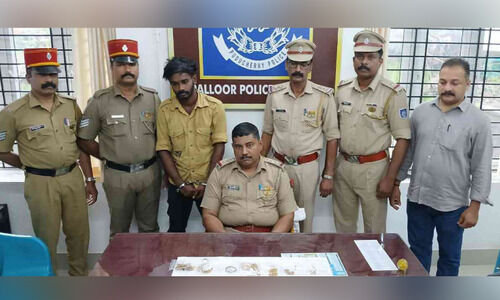 പ​ന്ത​ക്ക​ലി​ൽ മോ​ഷ​ണം; ഹോംന​ഴ്സി​ന്‍റെ ഭ​ർ​തൃസ​ഹോ​ദ​ര​ൻ അ​റ​സ്റ്റി​ൽ