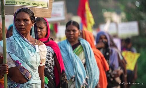 പെണ്ണൊരുക്കം പെണ്ണൊരുക്കം
