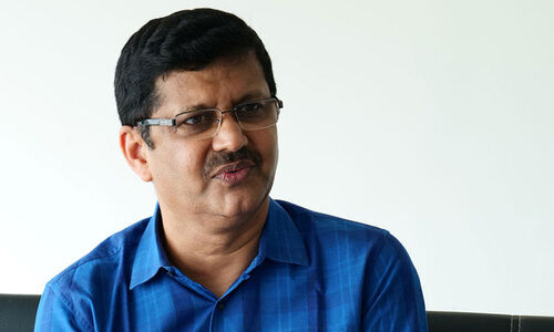 നിങ്ങള് എഡിറ്ററായിരിക്കുന്ന ചാനല് പെട്ടെന്നൊരു ദിവസം ഓഫ് എയര് ആയാല് നിങ്ങളെന്തു ചെയ്യും? നിങ്ങള് എഡിറ്ററായിരിക്കുന്ന ചാനല് പെട്ടെന്നൊരു ദിവസം ഓഫ് എയര് ആയാല് നിങ്ങളെന്തു ചെയ്യും?