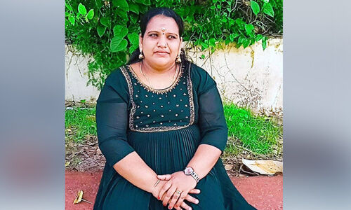 ‘ര​ക്തബ​ന്ധ​ത്തിൽ’ മാതൃകയായി ശ്രീവിദ്യ