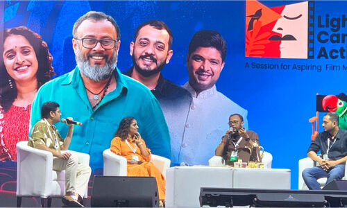 വെ​ള്ളി​ത്തി​ര​യു​ടെ വ​ര്‍ത്ത​മാ​ന​ങ്ങ​ളു​മാ​യി ലൈ​റ്റ്സ്, കാ​മ​റ, ആ​ക്ഷ​ന്‍