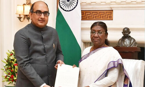 അധികാരപത്രം ഏറ്റുവാങ്ങി; ഖത്തർ ഇന്ത്യൻ അംബാസഡറായി വിപുൽ ഉടൻ സ്ഥാനമേൽക്കും