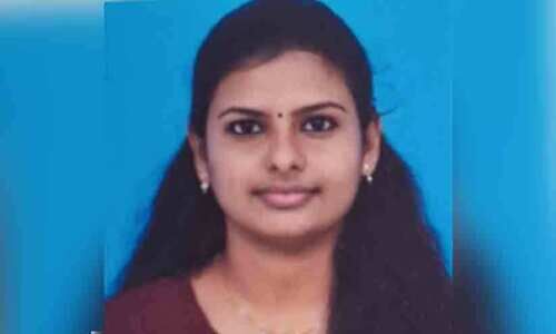 നഴ്സ് ദേഹത്ത് മണ്ണെണ്ണയൊഴിച്ച് തീക്കൊളുത്തി മരിച്ചു