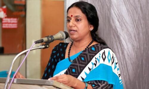 അ​​​വ​​​രു​​​ടെ പ്ര​​​ശ്ന​​​ങ്ങ​​​ള്‍ പ​​​രി​​ഹ​​​രി​​​ക്കാ​​​തി​​​രി​​​ക്കു​​​ന്ന​​​താ​​​ണ് അ​​​രാ​​​ജ​​​ക​​​ത്വം