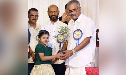 ഏറ്റവും പ്രായം കുറഞ്ഞ വനമിത്ര അവാർഡ് ജേതാവായി നാലാം ക്ലാസുകാരി ഏറ്റവും പ്രായം കുറഞ്ഞ വനമിത്ര അവാർഡ് ജേതാവായി നാലാം ക്ലാസുകാരി