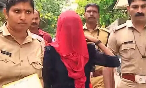 നീറ്റ് വ്യാജ ഹാൾ ടിക്കറ്റ്: അക്ഷയ സെൻറർ ജീവനക്കാരിക്കെതിരെ വീണ്ടും പരാതി