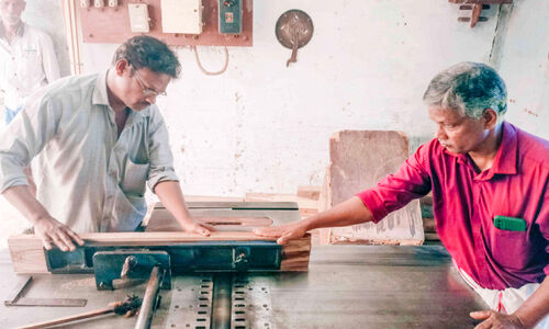 മ​ര​പ്പ​ണി മേ​ഖ​ല പ്ര​തി​സ​ന്ധി​യി​ൽ