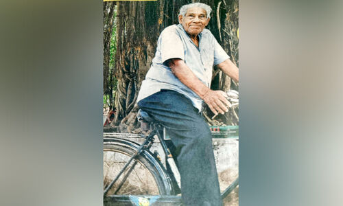 എ.​കെ.​എ. റ​ഹി​മാ​ൻ: സൈ​ക്കി​ളി​ൽ ലോ​കം ചു​റ്റി​യ മ​ഹാ​ൻ