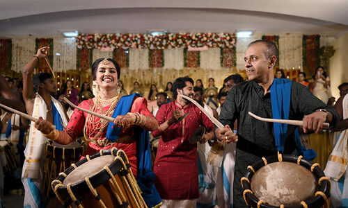 വിവാഹ ദിവസം ചെണ്ടമേളം നടത്തി വൈറലായ ശിൽപ