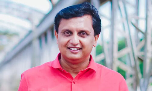 ചെ​റി​യ​മു​ണ്ടം കോ​ട്ടി​ല​ത്ത​റ പാ​ലം യാ​ഥാ​ർ​ഥ്യ​മാ​കു​ന്നു