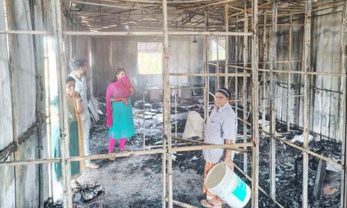 കല്യാട് ആയുർവേദ ഗവേഷണ കേന്ദ്രം; നിർമാണ കമ്പനി ഓഫിസ് കത്തിനശിച്ചു