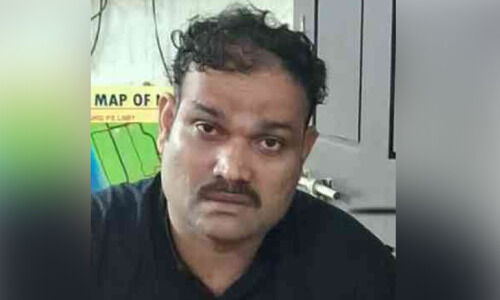 കവർച്ച ശ്രമത്തിനിടയിൽ മോഷ്ടാവ് പിടിയിൽ കവർച്ച ശ്രമത്തിനിടയിൽ മോഷ്ടാവ് പിടിയിൽ