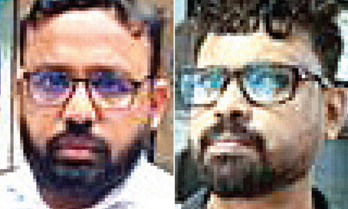 ചിറ്റൂരിൽ വൻ കുഴൽപണ വേട്ട; 2.975 കോടിയുമായി രണ്ടു​പേർ പിടിയിൽ