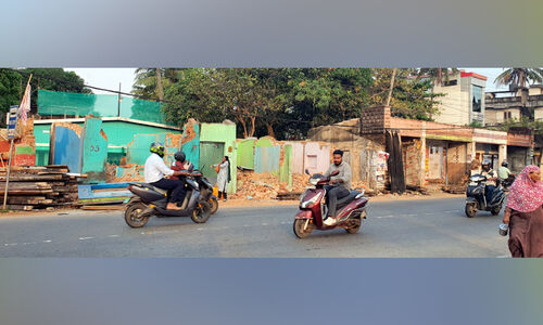 കരമന-കളിയിക്കാവിള ദേശീയപാത  വികസനം; കെട്ടിടങ്ങൾ പൊളിച്ചുതുടങ്ങി