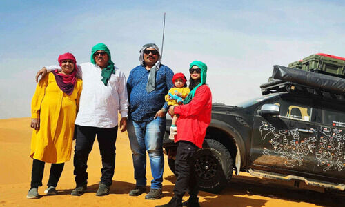 വൻകരകൾ താണ്ടി ഒരു കുടുംബം