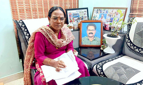 വിരമിച്ച ഭർത്താവിന്‍റെ ആനുകൂല്യങ്ങൾ   തടഞ്ഞുവെച്ചെന്ന് വിധവ