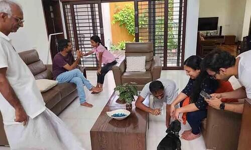 കുട്ടികളുടെ നല്ല സുഹൃത്താവേണ്ട, നല്ല രക്ഷിതാവാകാം...