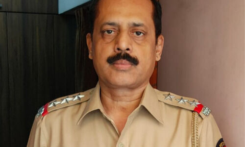 മറ്റൊരു സ്​റ്റാൻ സ്വാമി വേണ്ടെന്ന്​ കോടതി;  സചിൻ വാസെക്ക്​ ചികിത്സക്ക്​ അനുമതി