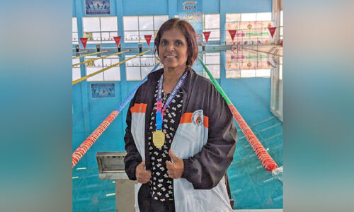 അ​ന്താ​രാ​ഷ്ട്ര നീ​ന്ത​ൽ മ​ത്സ​ര​ത്തി​ൽ മ​ല​യാ​ളി വ​നി​ത​ക്ക്​ ഇ​ര​ട്ട സ്വ​ർ​ണം