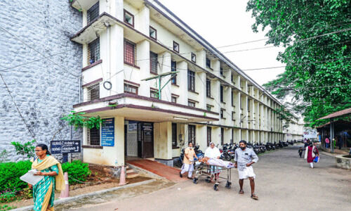 എവിടെപ്പോയി ആശുപത്രിയിലെ പേവാർഡുകൾ