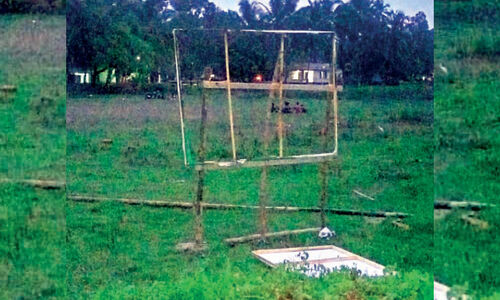 വി. അബ്​ദുറഹ്മാ​െൻറ പ്രചാരണ ബോർഡുകൾ നശിപ്പിച്ച നിലയിൽ