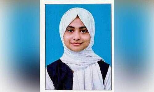 മുഴുവൻ വിഷയത്തിലും എ പ്ലസ് നേടിയിട്ടും പ്രവേശനം ലഭിച്ചില്ല; റയ സമീറിന്റെ കുറിപ്പ് വൈറലാവുന്നു