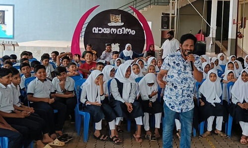 കുട്ടികൾ പുതുകഥകളുണ്ടാക്കി  വായന വാരാഘോഷം തുടങ്ങി