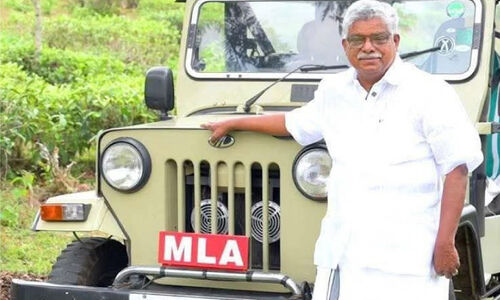 പീരുമേടിന്‍റെ ജനനായകന്​ പ്രിയം എന്നും ജീപ്പ്​ യാത്ര