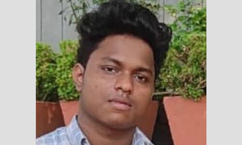 കുറ്റിപ്പുറം പാലത്തിൽ കെ.എസ്.ആർ.ടി.സി ബസും സ്കൂട്ടറും കൂട്ടിയിടിച്ച് യുവാവ് മരിച്ചു