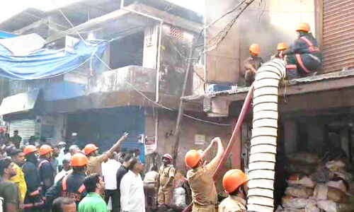 തളിപ്പറമ്പിൽ വെളിച്ചെണ്ണ ഉൽപാദന കേന്ദ്രം കത്തിനശിച്ചു