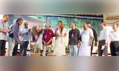 ഇല്ലാത്തവർക്കുവേണ്ടി ഉരുകിത്തീർത്തൊരു ജീവിതം