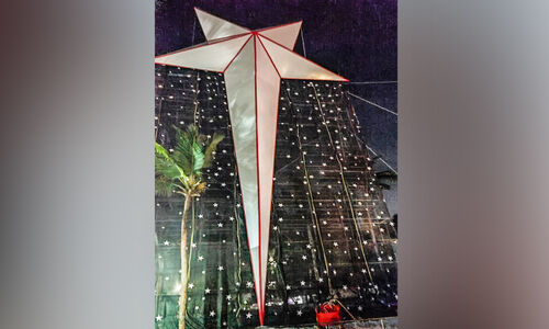 120 അടി ഉയരം; വിസ്മയക്കാഴ്ച ഒരുക്കി ക്രിസ്മസ് നക്ഷത്രം