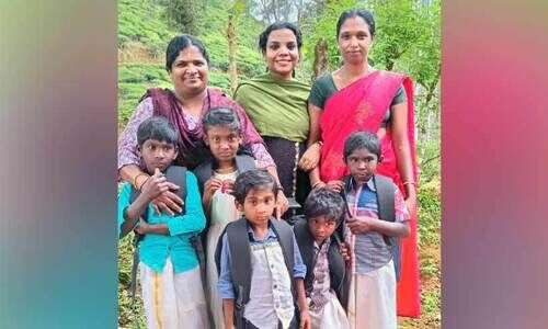 ഏറാട്ടുകുണ്ടിലേക്ക് അക്ഷരവെളിച്ചം; ഉന്നതിയിലെ അഞ്ച് കുട്ടികള് ഇനി സ്കൂളുകളിലേക്ക് ഏറാട്ടുകുണ്ടിലേക്ക് അക്ഷരവെളിച്ചം; ഉന്നതിയിലെ അഞ്ച് കുട്ടികള് ഇനി സ്കൂളുകളിലേക്ക്