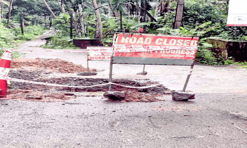 ജൽജീവൻ കുഴി   അപകടഭീഷണിയാകുന്നു