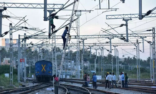 മെമു എത്തുമോ?  ഷൊർണൂർ പാതയിൽ പ്രതീക്ഷ