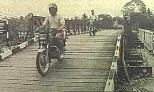 ഇന്നും നടുക്കുന്ന ഓർമ; റാന്നി വലിയ പാലം തകർന്നിട്ട് 28 വർഷം ഇന്നും നടുക്കുന്ന ഓർമ; റാന്നി വലിയ പാലം തകർന്നിട്ട് 28 വർഷം