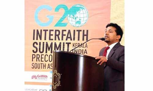 ‘നായർ സമൂഹത്തിൽനിന്നല്ല ഇവിടെ സ്ത്രീ കേന്ദ്രീകൃത ഇസ്ലാം രൂപപ്പെട്ടത്’ ‘നായർ സമൂഹത്തിൽനിന്നല്ല ഇവിടെ സ്ത്രീ കേന്ദ്രീകൃത ഇസ്ലാം രൂപപ്പെട്ടത്’