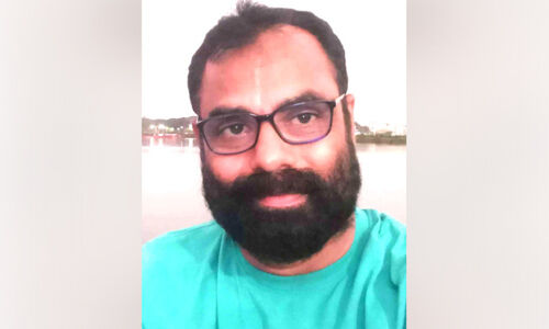 വി​നോ​ദി​ന്‍റെ ക​രു​ത​ലി​ൽ ര​ക്ഷ​പ്പെ​ട്ട​ത് 40 ജീ​വ​നു​ക​ൾ