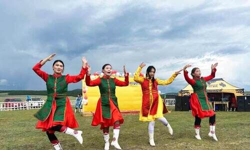 ബഹുകേമമീ നാദം ബഹുകേമമീ നാദം