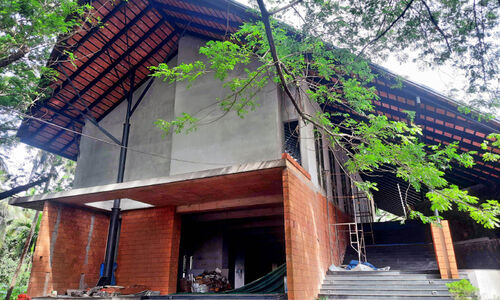 ബഷീറിന്റെ ‘ആകാശമിഠായി’ വൈകുന്നു