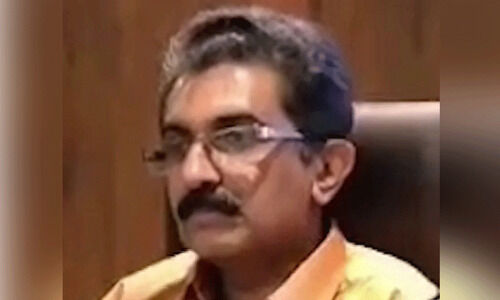 പെട്രോൾ പമ്പിനെതിരെ റിപ്പോർട്ട് നൽകിയത് ശ്രീകണ്ഠപുരം പൊലീസ് പെട്രോൾ പമ്പിനെതിരെ റിപ്പോർട്ട് നൽകിയത് ശ്രീകണ്ഠപുരം പൊലീസ്