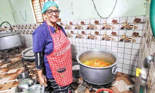 നാലു തലമുറകൾക്ക് വിരുന്നൂട്ടി ഖദീജ ബീവി